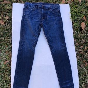 Abercrombie & Fitch mens blue jeans sz 34 x 32.